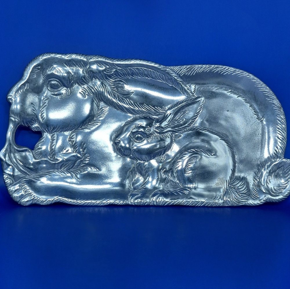 Vintage Arthur Court aluminum rabbit serving tray